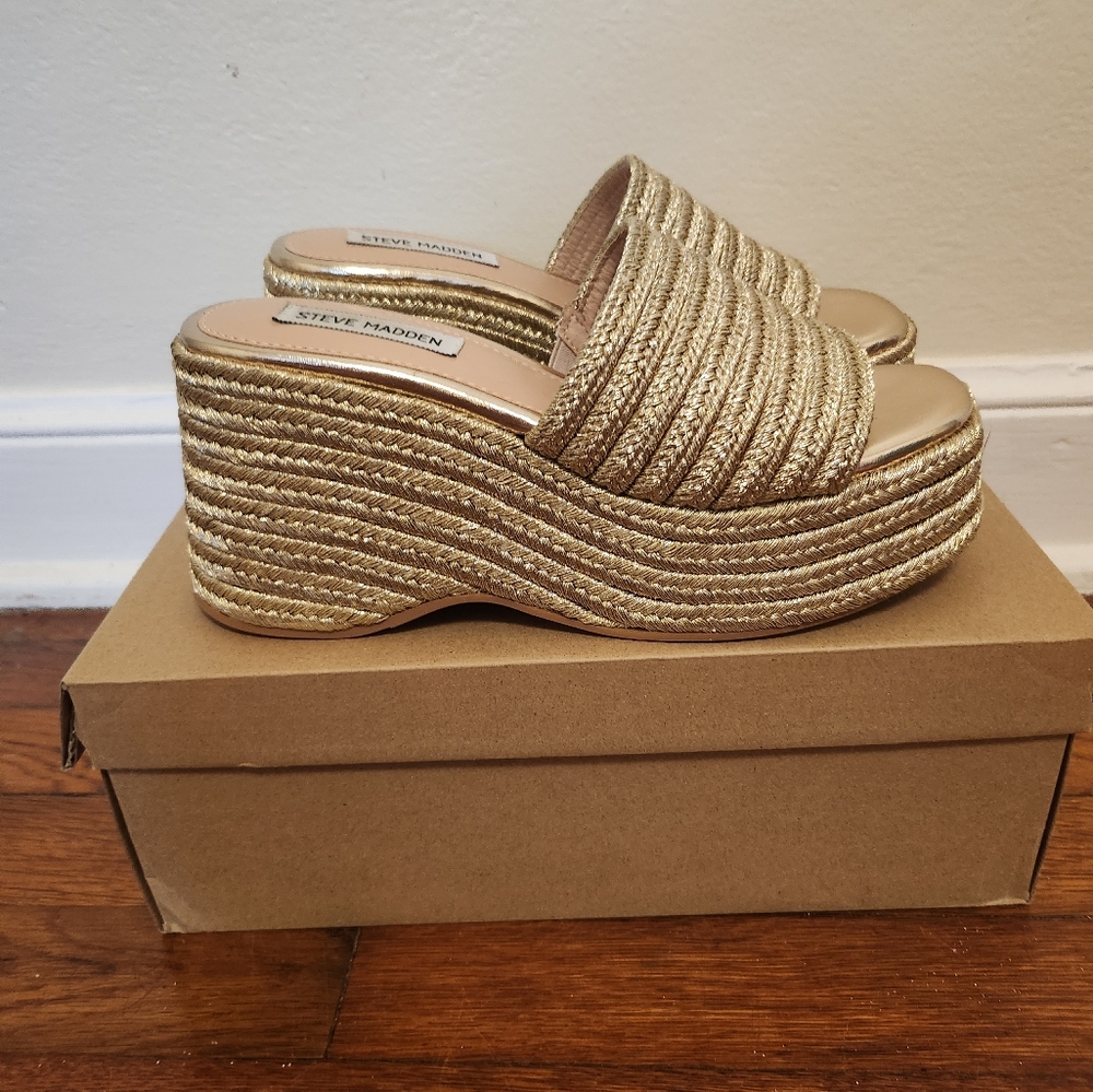 Steve Madden Metallic Gold Wedge Slides